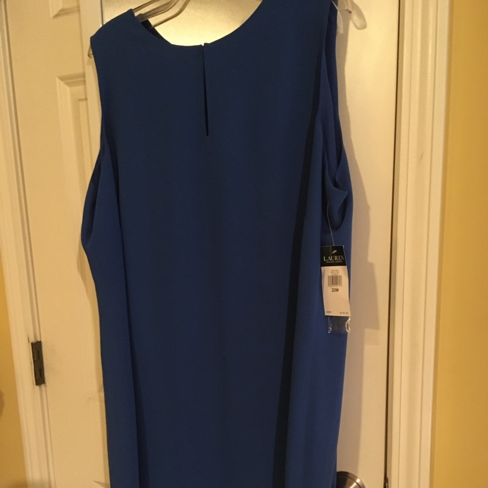 Smart career shift dress 20W with cute back pleat